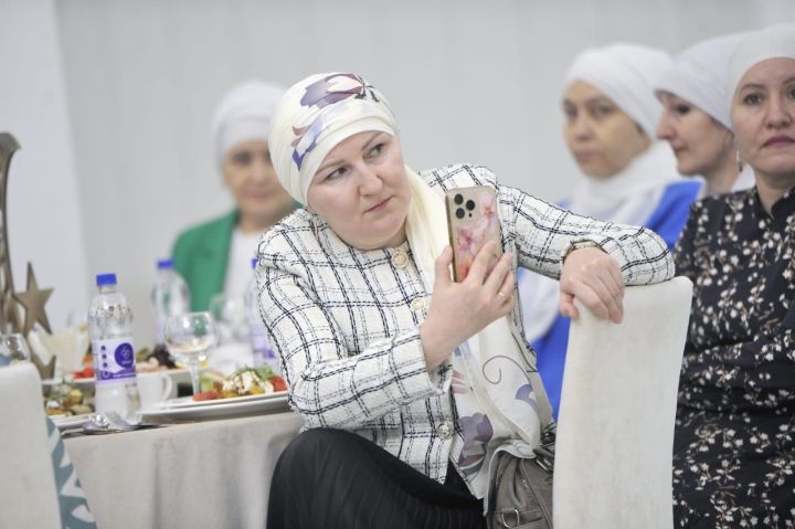 «Ватаным Татарстан» газетасы коллективы ифтар уздырды (ФОТОРЕПОРТАЖ)