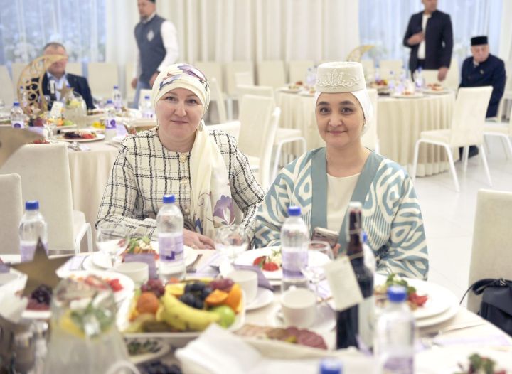 «Ватаным Татарстан» газетасы коллективы ифтар уздырды (ФОТОРЕПОРТАЖ)