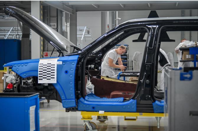 Картлар китми, яшьләр теләмиме? «ВТ» журналисты хезмәт базарына күзәтү ясады