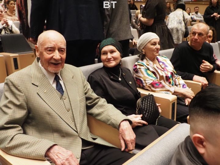 «Әлдермештән Әлмәндәр» – кабат сәхнәдә (ФОТОРЕПОРТАЖ)