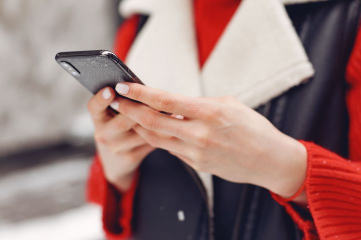 Сереңне ачып салма: смартфонда нәрсәләрне сакларга ярамый?