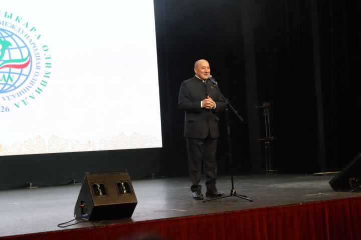 Марат Әхмәтов: «Бергә барыбер җиңелрәк»