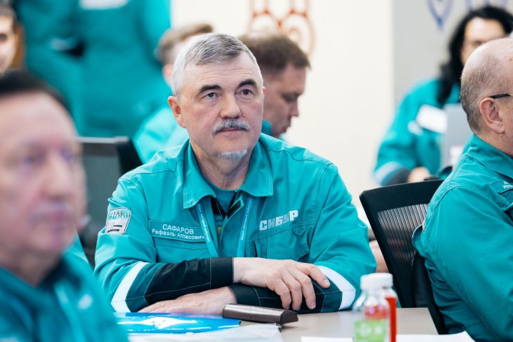 Озын хезмәт юлы: «Нефтехим»да зур стратегик сессия узды