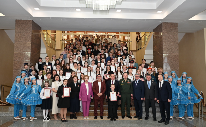 Татарстан Дәүләт Советында парламент дәресе кысасында узган иҗади бәйгегә нәтиҗә ясадылар