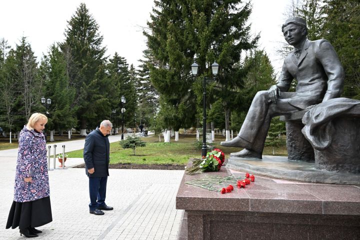 Халык бәйрәме: Габдулла Тукайның туган көне – очраштыра, берләштерә торган көн