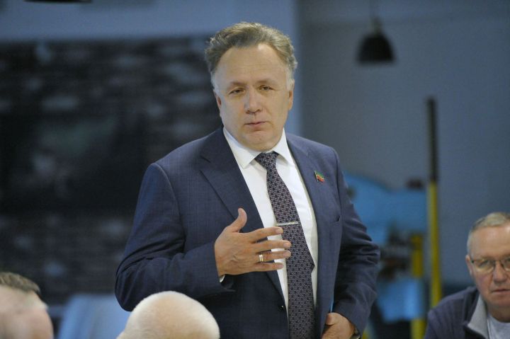 «Ватаным Татарстан»ның элеккеге баш мөхәррире Мөнир Әһлиуллинны искә алудан ФОТОРЕПОРТАЖ