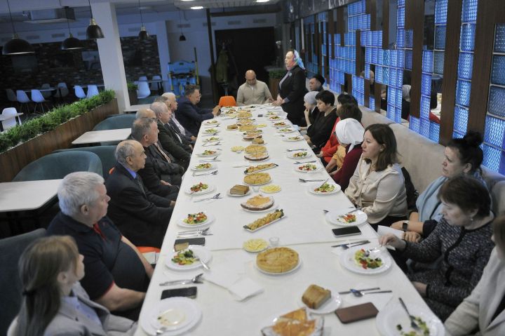 «Ватаным Татарстан»ның элеккеге баш мөхәррире Мөнир Әһлиуллинны искә алудан ФОТОРЕПОРТАЖ