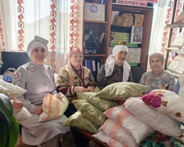Татарстанлылар СВОдагы якташларына ярдәм итә: «Исән-сау кайтуларын теләп, догалар кылып бәйлим»