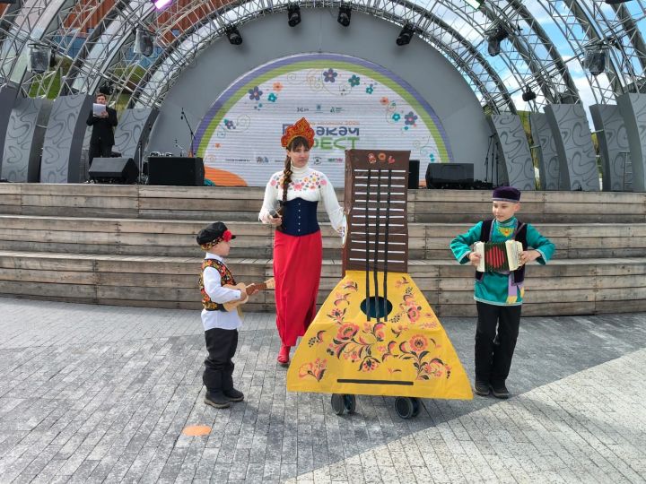 «Елмай» паркында узган «Бәләкәч-фест» фестиваленнән ФОТОРЕПОРТАЖ