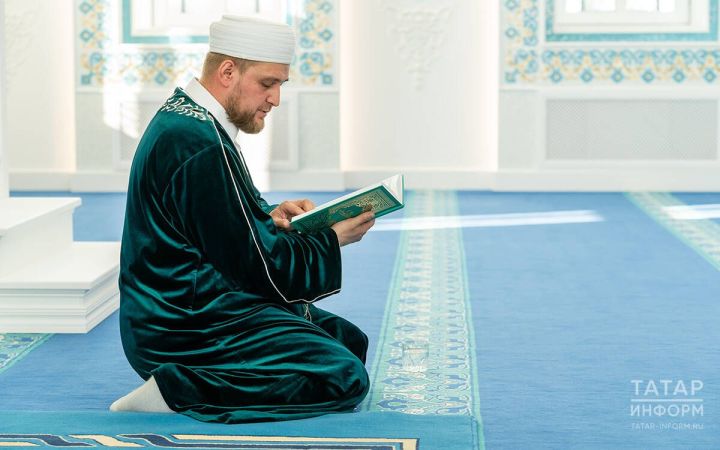 Кыйблага карап: мәчеткә йөрүчеләр күпме?