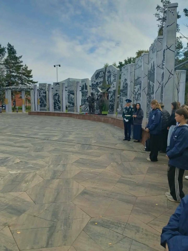 Усть-Каменскида Россия Герое Тимур Гыймрановка һәм башка очучыларга һәйкәл ачылды