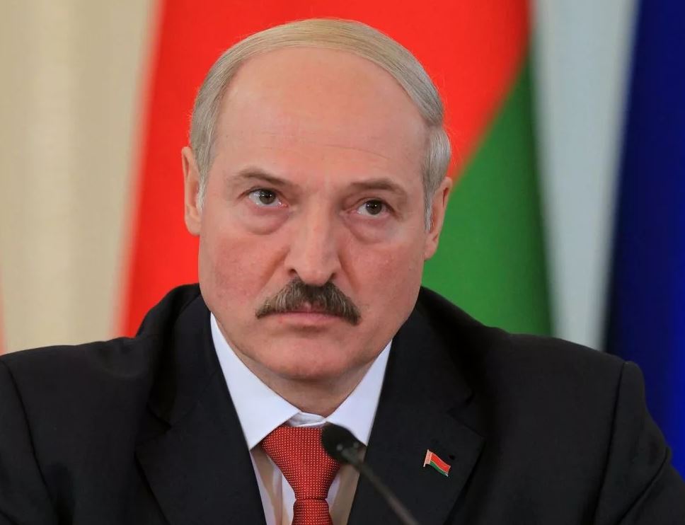 Минскида көннәр эссе: Лукашенкога кәнәфи саклау өчен тырышырга туры киләчәк