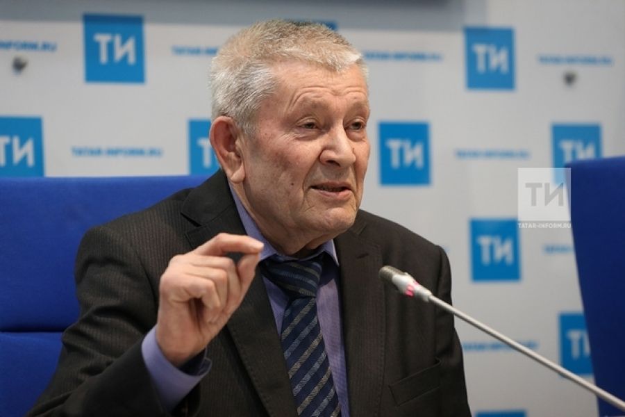 Риман Гыйлемханов: Депутатлар арасында ярлы-ябагай күренмәве шикләндерә