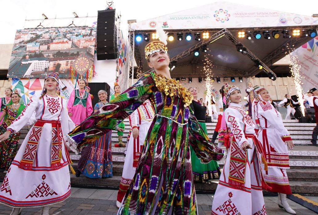 Безгә монда бик рәхәт: Россиядә Халыклар бердәмлеге көне