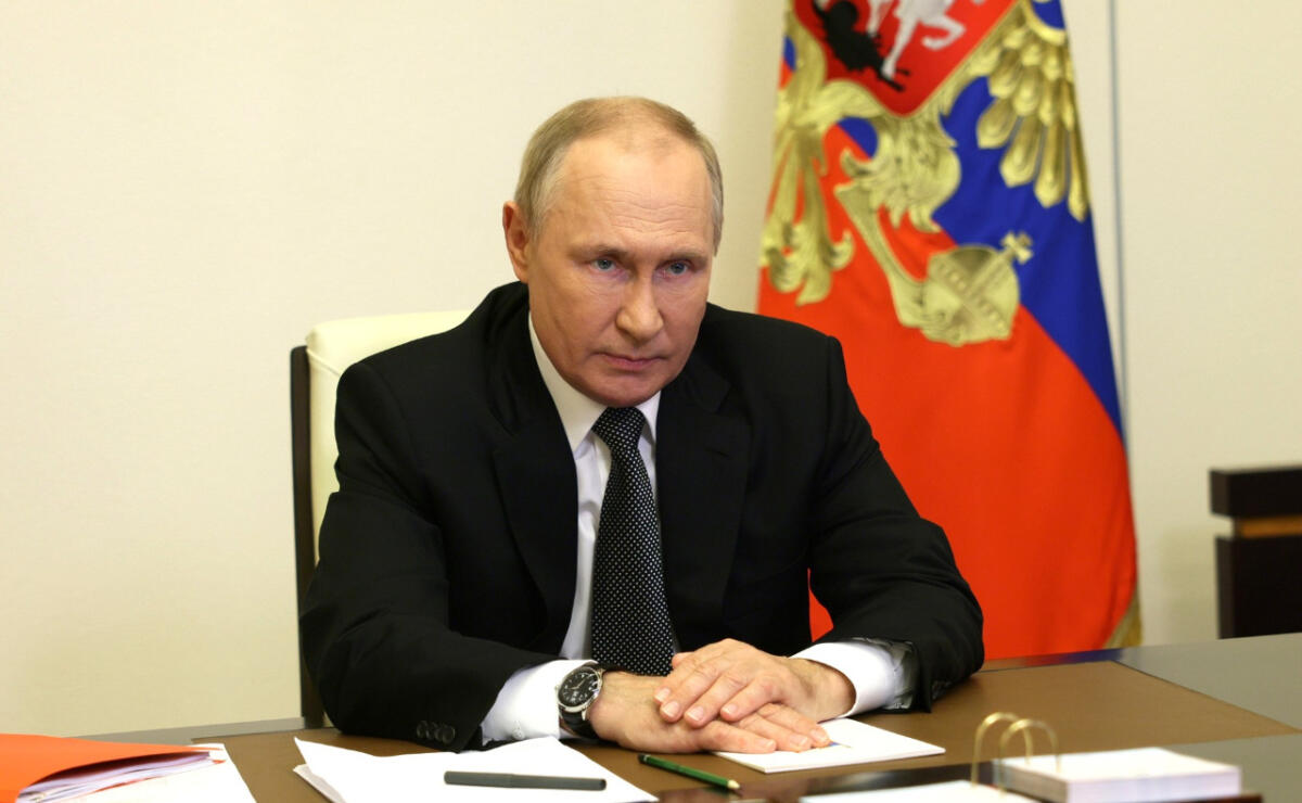 Владимир Путин дүрт төбәктә хәрби хәл режимын гамәлгә кертте. Татарстан «база әзерлеге» режимына күчте