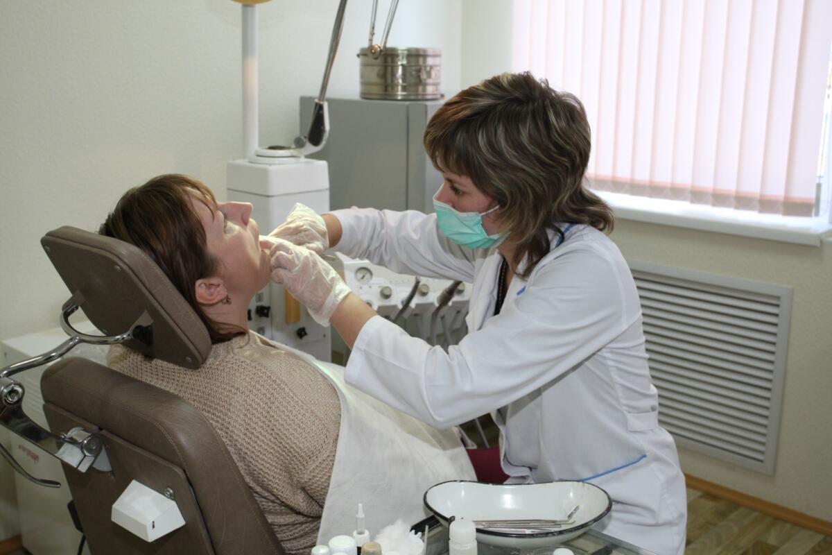 Алтын теш: Россиядә стоматология хезмәтләре кыйммәтләнәчәк, дип фаразлыйлар